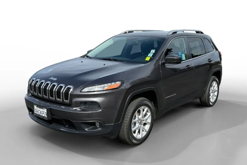 2015 Jeep Cherokee Latitude photo 1