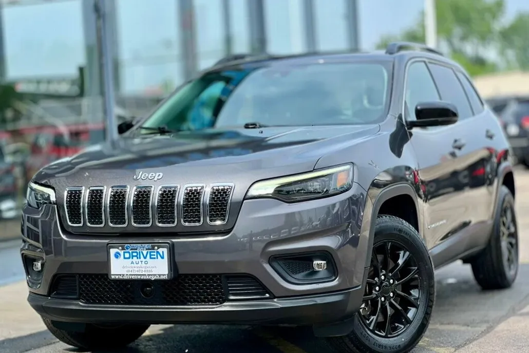 2022 Jeep Cherokee Latitude Lux photo 1