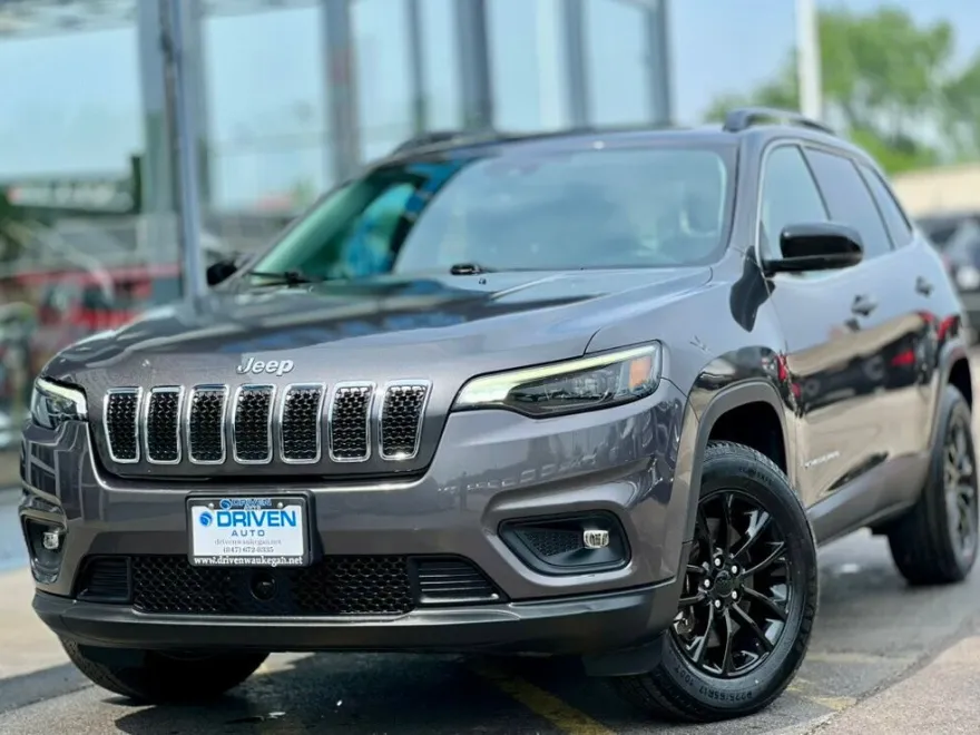 2022 Jeep Cherokee Latitude Lux photo 1
