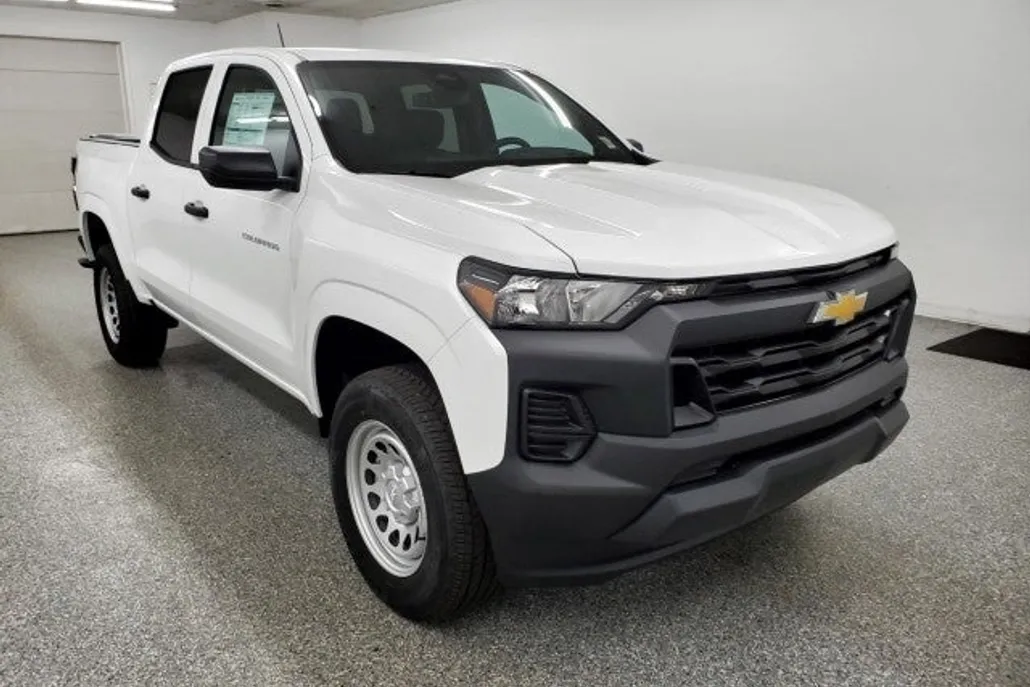 2026 Chevrolet Colorado Work Truck photo 1