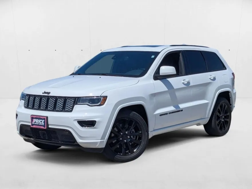 2022 Jeep Grand Cherokee Laredo X photo 1