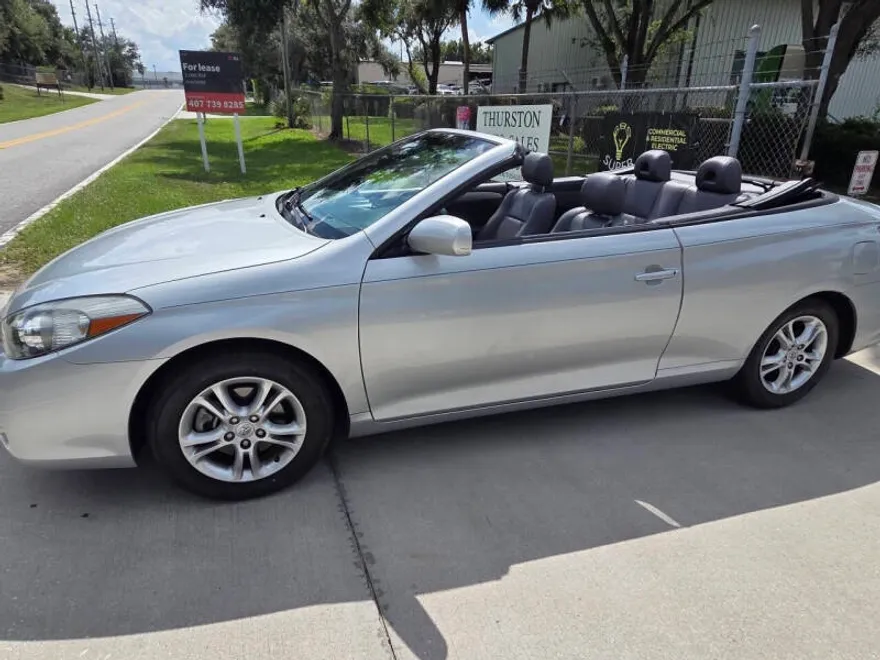 2007 Toyota Camry Solara SE photo 1