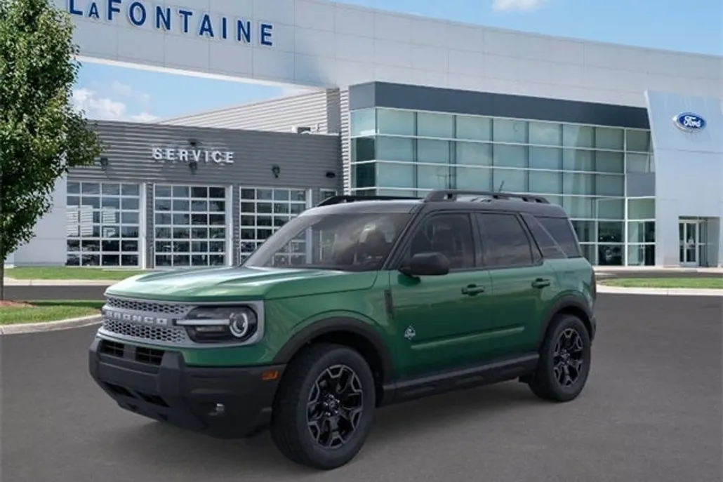 2025 Ford Bronco Sport Outer Banks photo 1