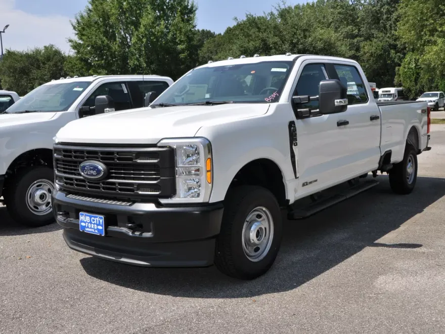 2025 Ford F-250 FX4 photo 1