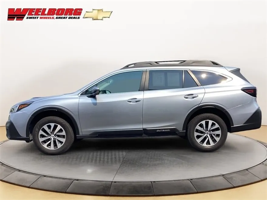 2022 Subaru Outback Premium photo 1