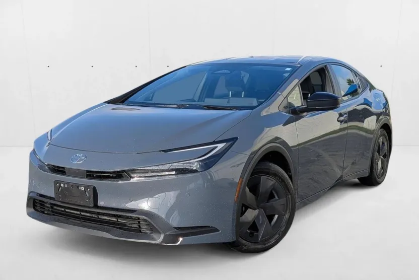 2024 Toyota Prius LE photo 1