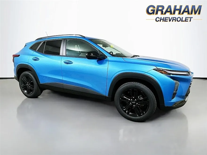 2025 Chevrolet Trax ACTIV photo 1