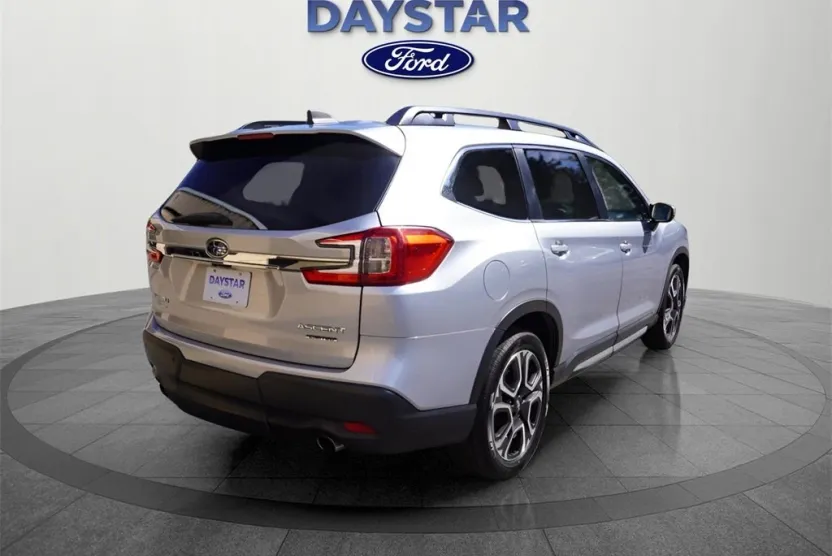 2023 Subaru Ascent Limited photo 1