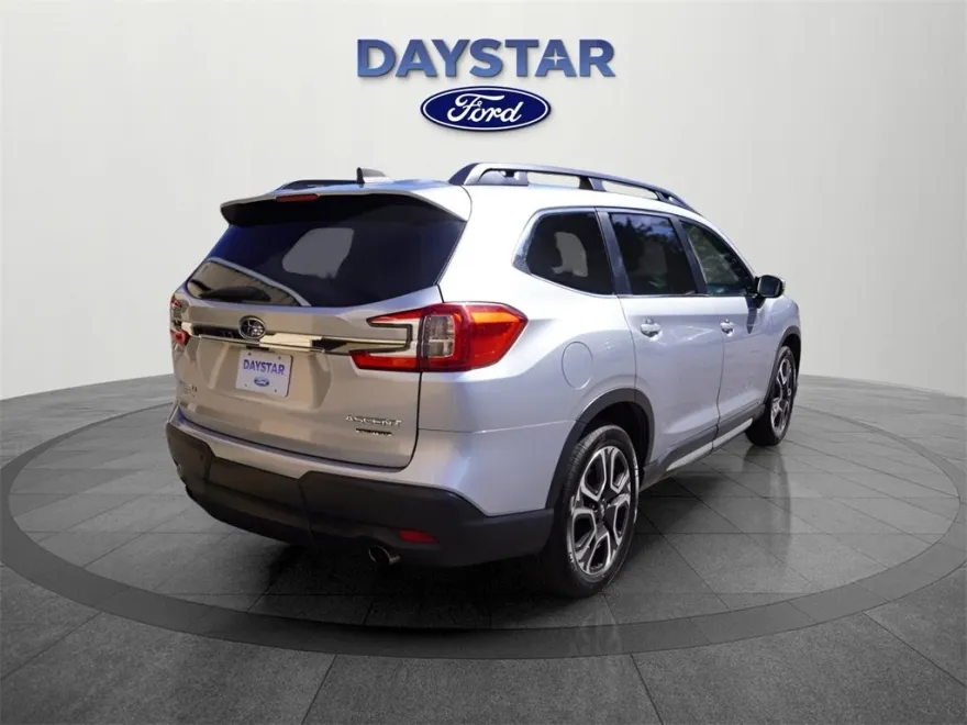 2023 Subaru Ascent Limited photo 1