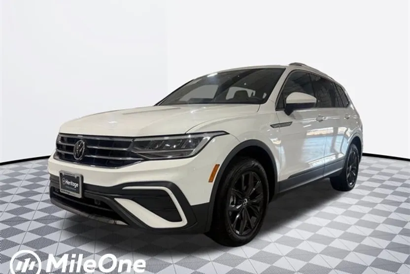 2024 Volkswagen Tiguan SE Sport photo 1
