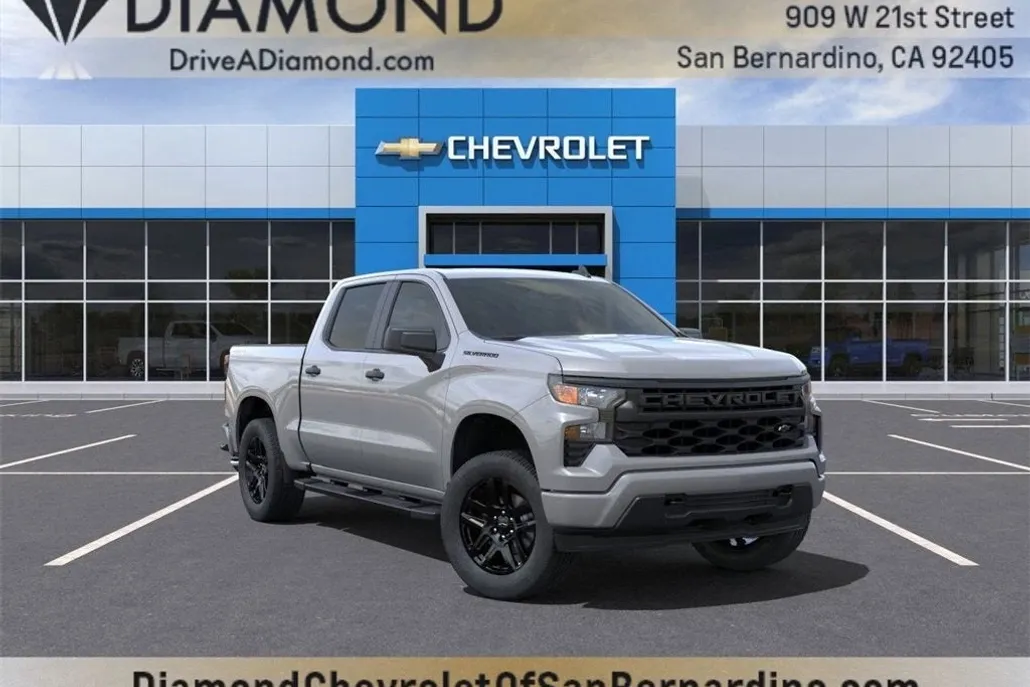 2025 Chevrolet Silverado 1500 Custom photo 1