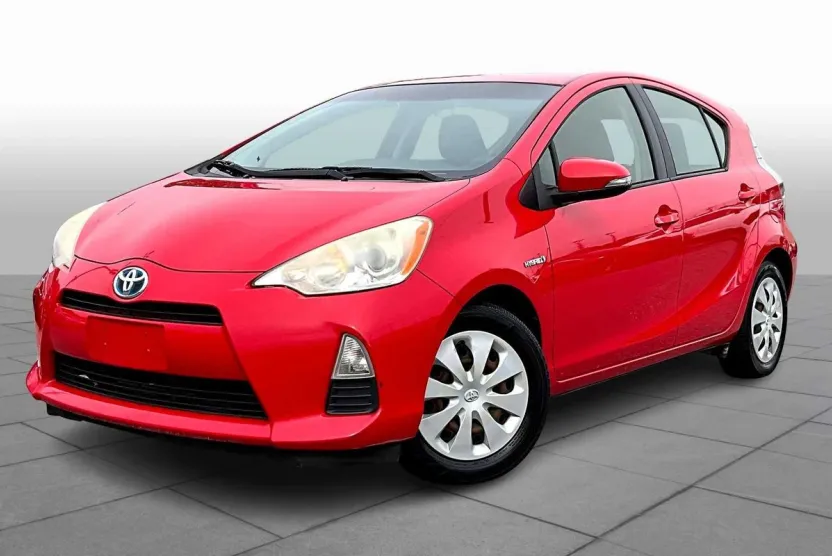 2013 Toyota Prius C Two photo 1