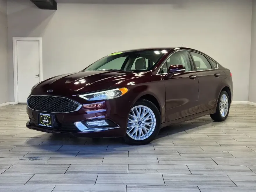 2017 Ford Fusion Platinum photo 1