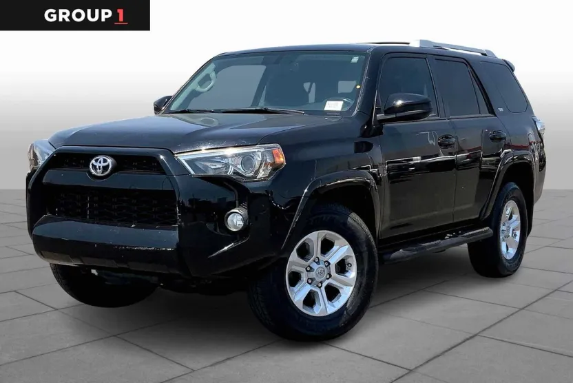 2016 Toyota 4Runner SR5 photo 1