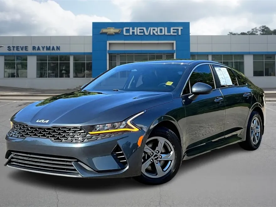 2023 Kia K5 LXS photo 1