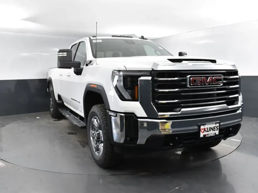 2025 Gmc Sierra HD SLE photo 1