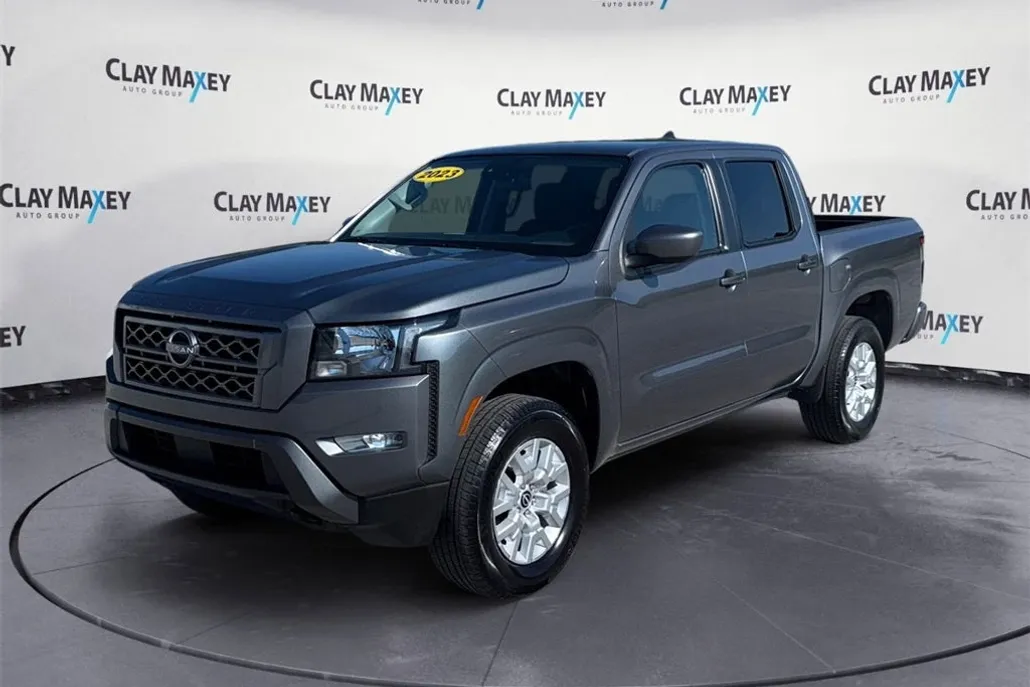 2024 Nissan Frontier SV photo 1