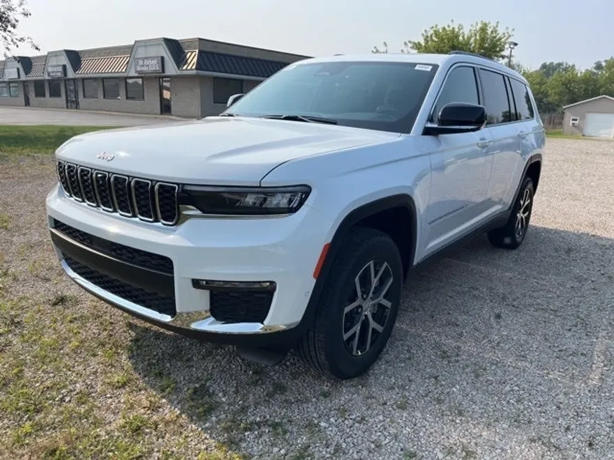 2025 Jeep Grand Cherokee Limited photo 1