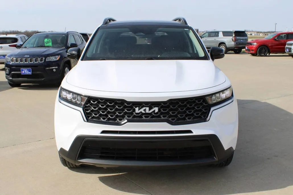 2022 Kia Sorento X-Line S photo 1