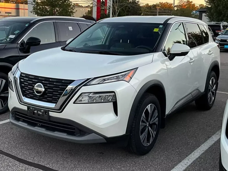 2021 Nissan Rogue SV photo 1