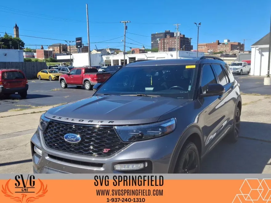 2022 Ford Explorer ST photo 1