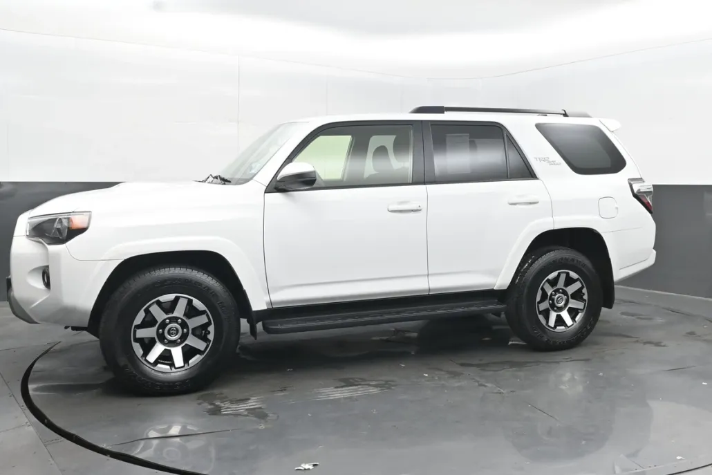 2024 Toyota 4Runner TRD photo 1