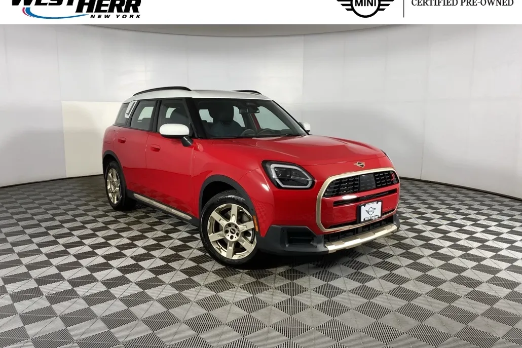 2025 Mini Cooper S ALL4 photo 1