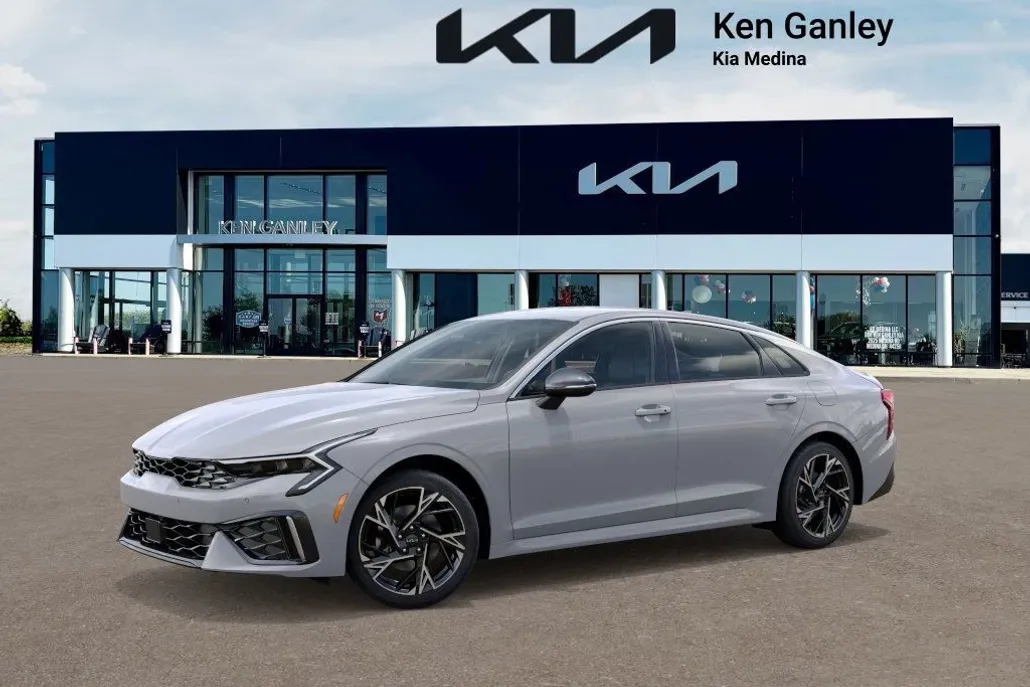 2026 Kia K5 GT-Line photo 1