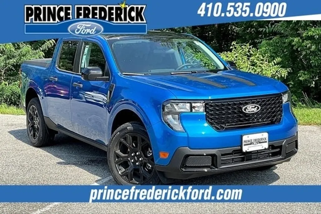 2025 Ford Maverick XLT photo 1