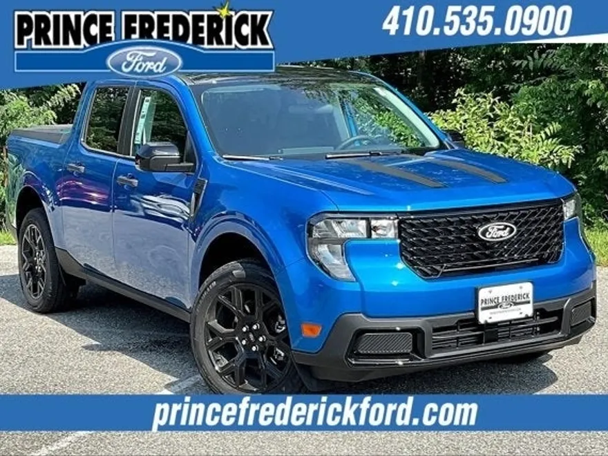 2025 Ford Maverick XLT photo 1