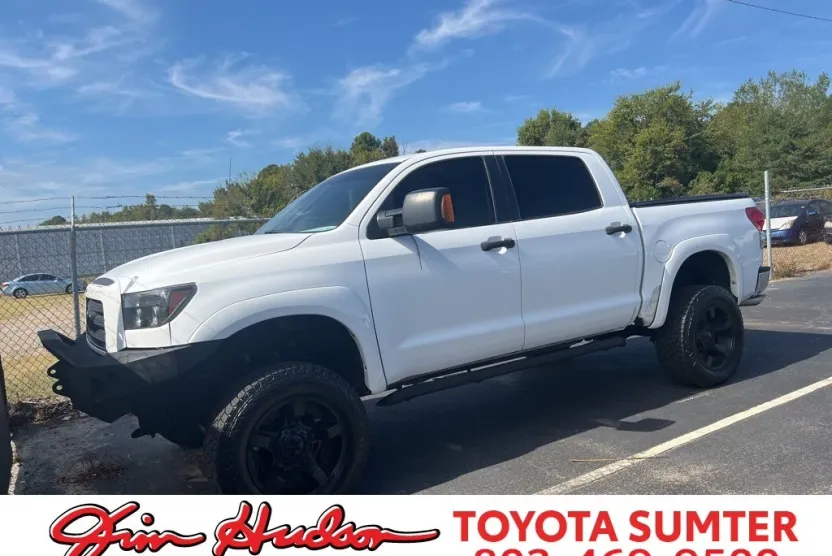 2008 Toyota Tundra SR5 CrewMax photo 1