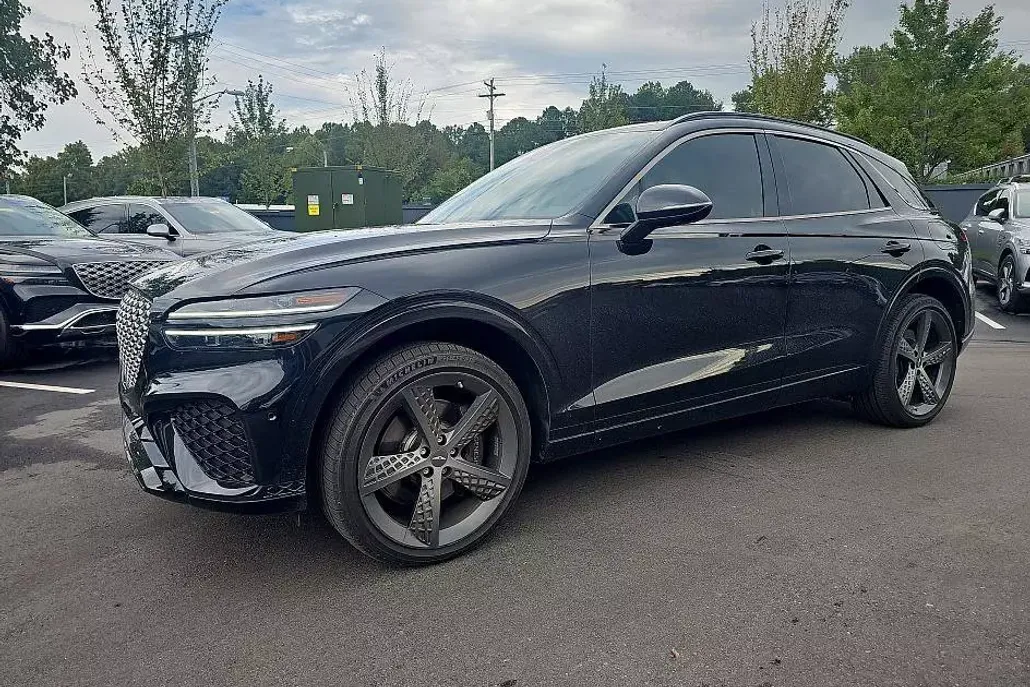 2025 Genesis GV70 3.5T Sport photo 1