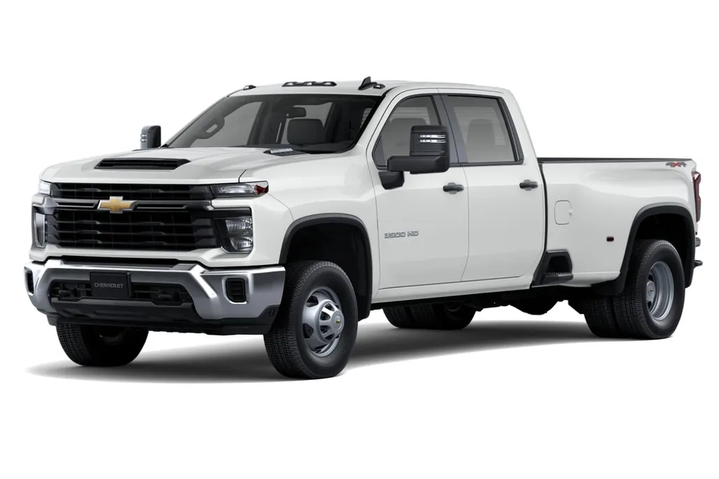2026 Chevrolet Silverado 3500HD photo 1