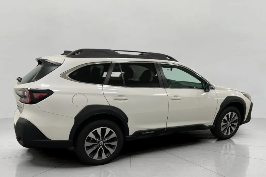 2024 Subaru Outback Limited photo 1