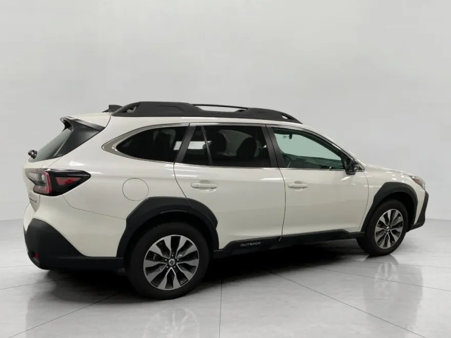 2024 Subaru Outback Limited photo 1