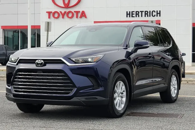 2025 Toyota Grand Highlander XLE photo 1
