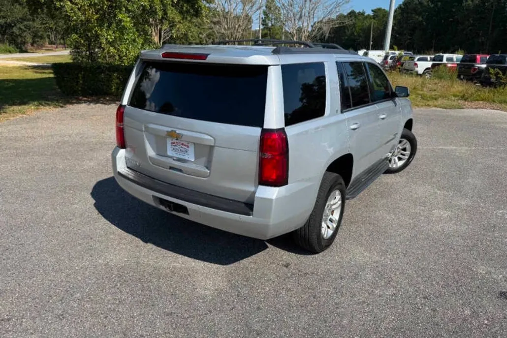 2015 Chevrolet Tahoe LT photo 1