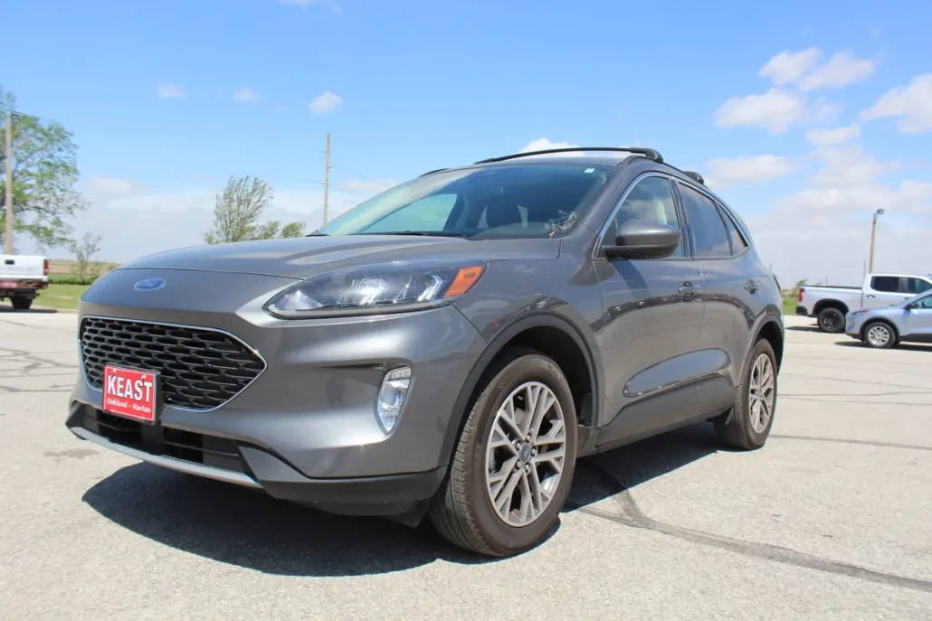 2022 Ford Escape SEL photo 1