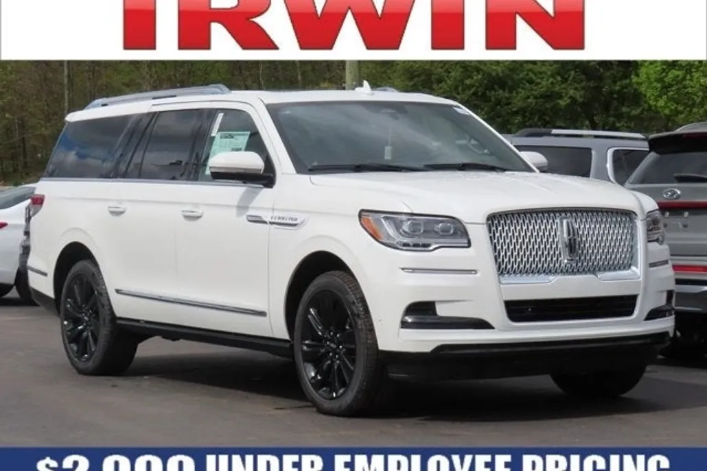 2024 Lincoln Navigator L Reserve photo 1