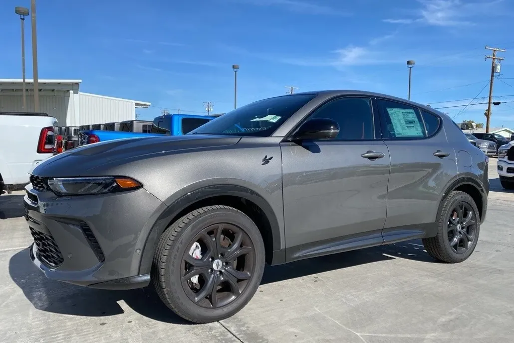 2024 Dodge Hornet R/T Plus photo 1