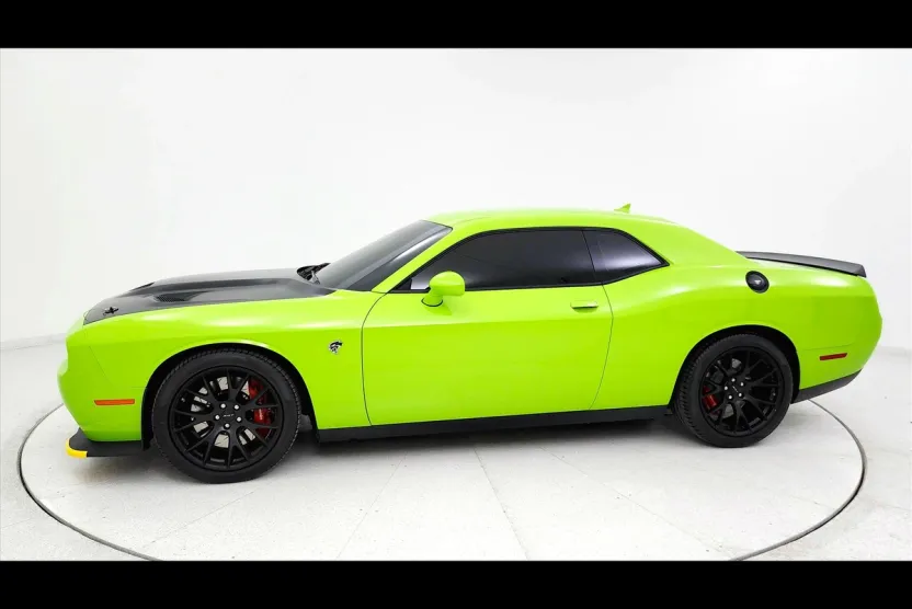 2015 Dodge Challenger SRT8 Hellcat photo 1