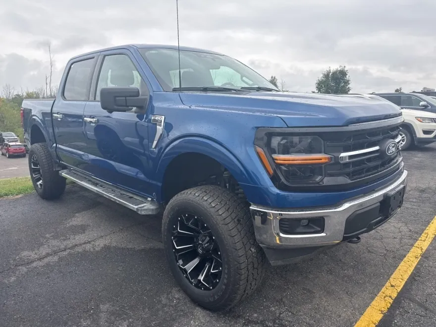2024 Ford F-150 XLT photo 1
