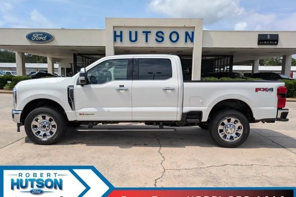 2025 Ford F-350 King Ranch photo 1