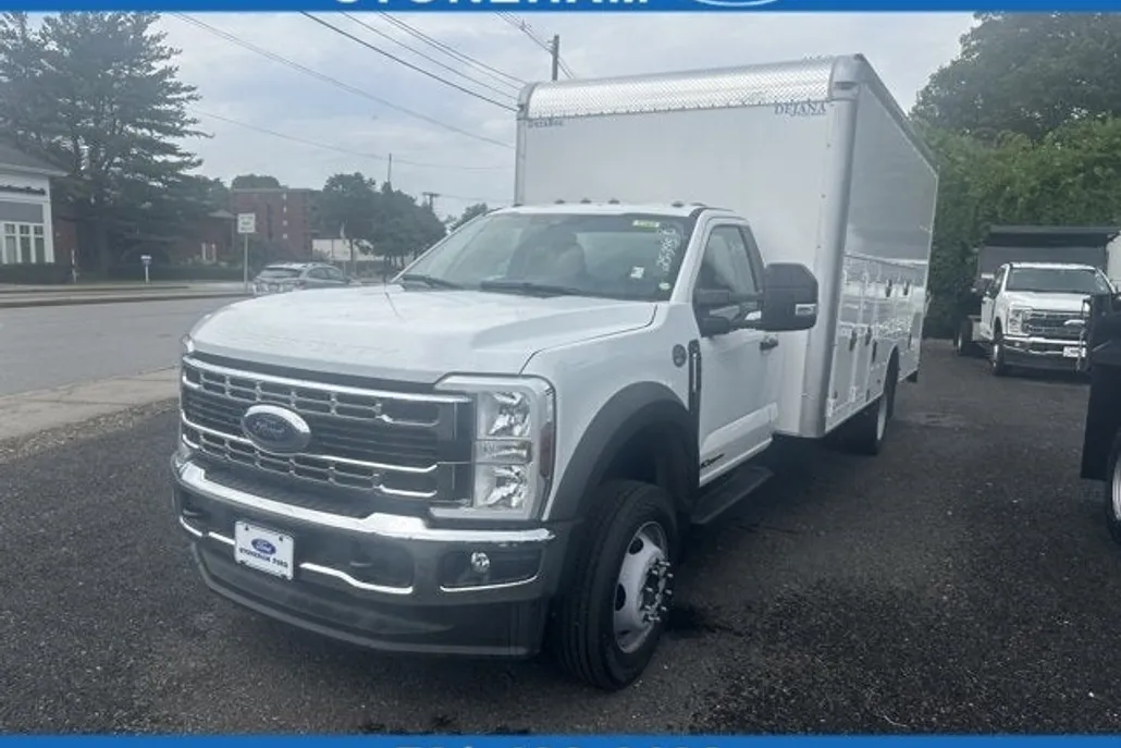 2025 Ford F-550 XL photo 1