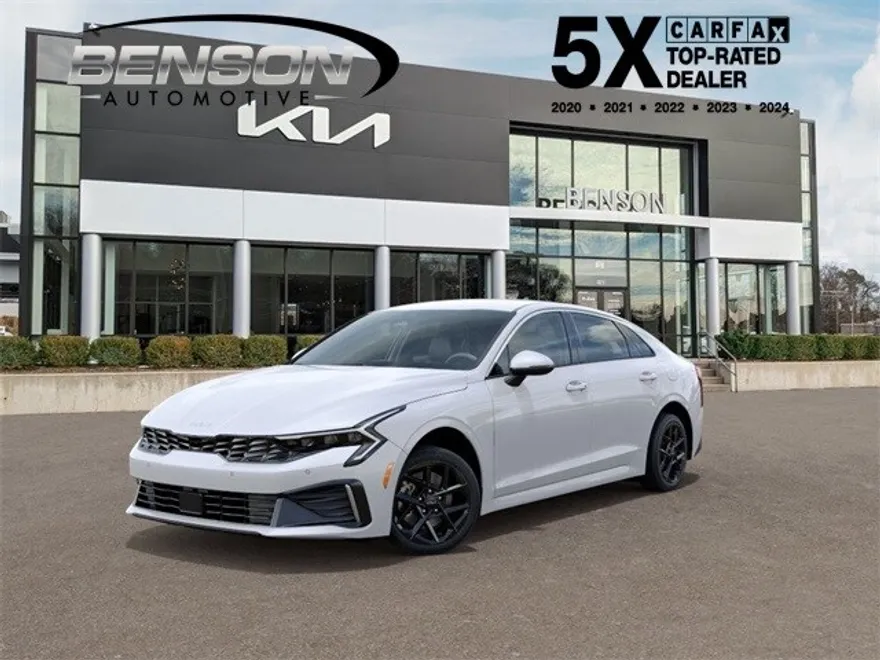 2025 Kia K5 LXS photo 1