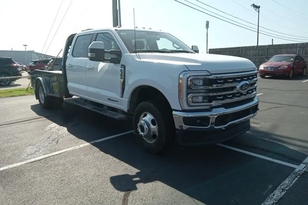 2023 Ford F-350 photo 1