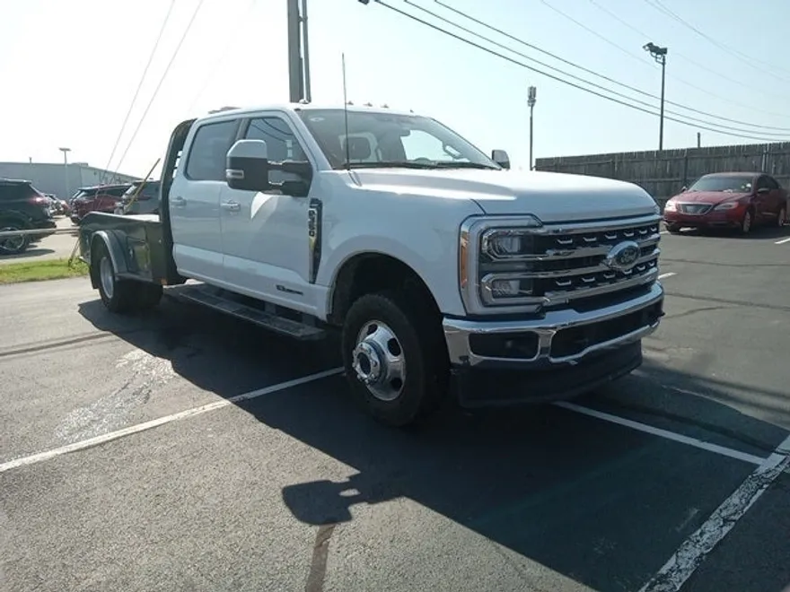 2023 Ford F-350 photo 1
