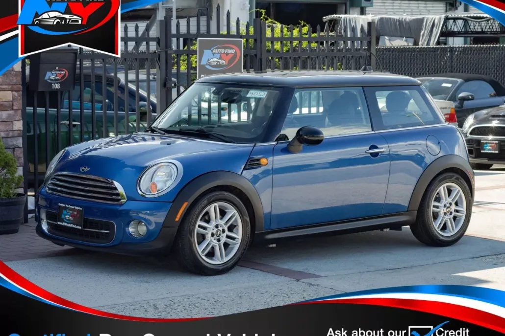 2012 Mini Cooper Hardtop 2 Door Coupe photo 1
