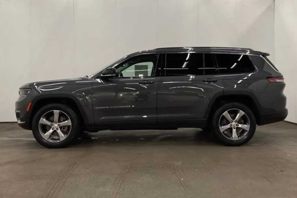2022 Jeep Grand Cherokee Limited photo 1