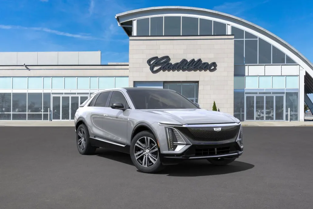 2025 Cadillac Lyriq Luxury photo 1